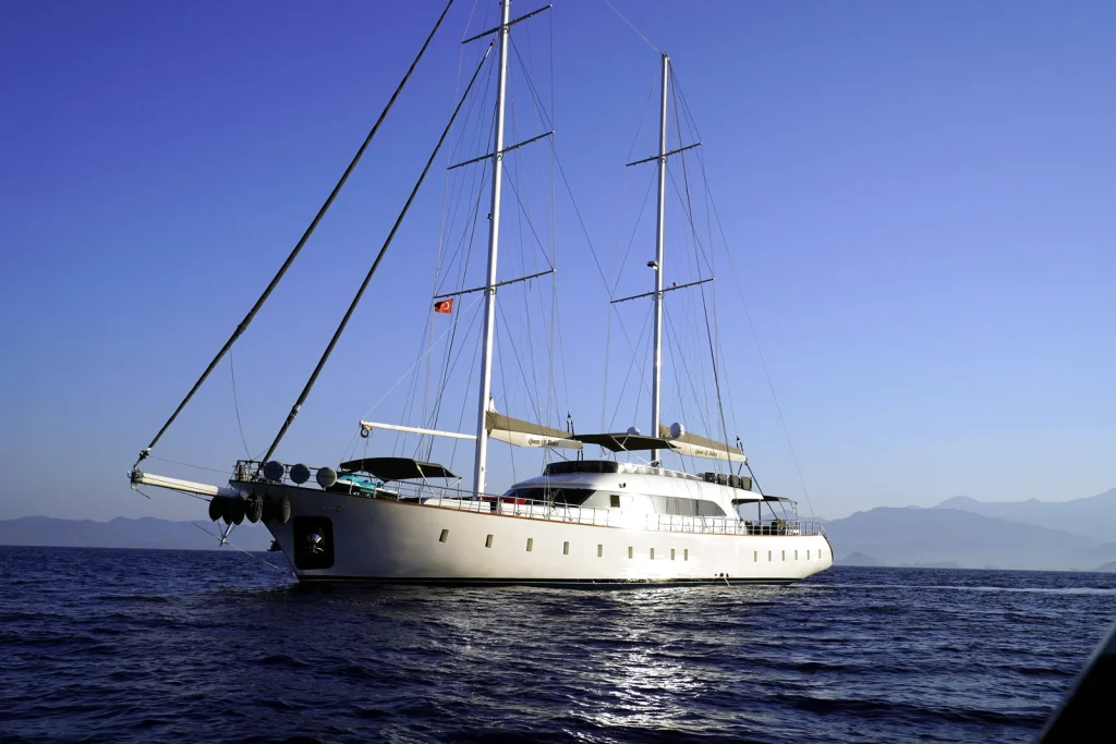 Motorsailer Queen Of Makri