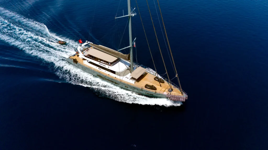 Motorsailer North Wind